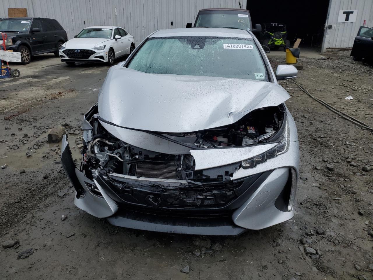2021 Toyota Prius - Image 5