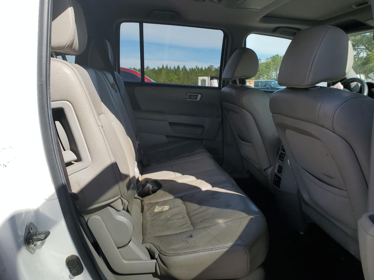 2012 Honda Pilot - Image 11