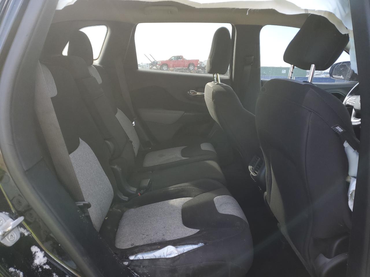 2014 Jeep Grand Cherokee - Image 11