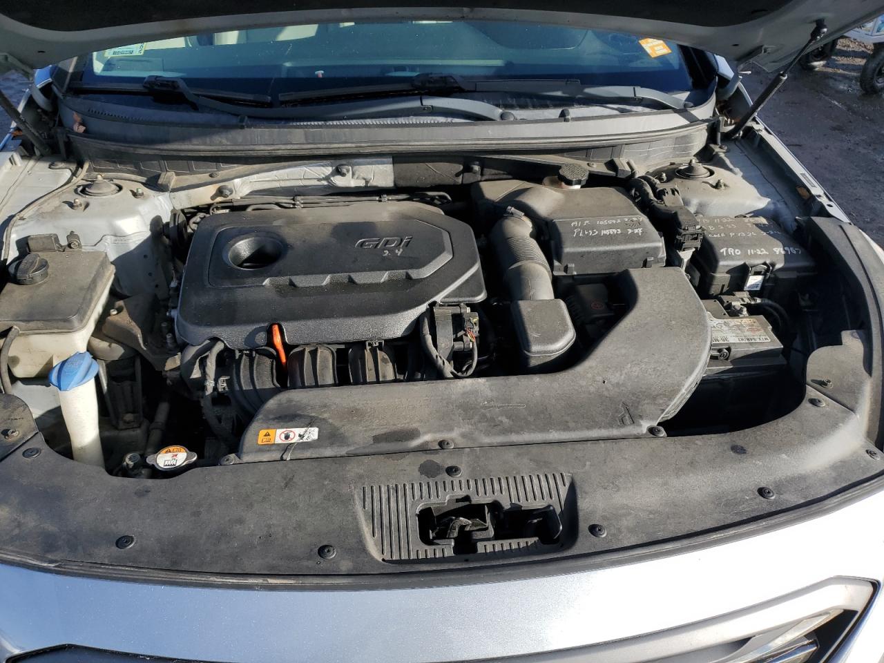2015 Hyundai Sonata - Image 11