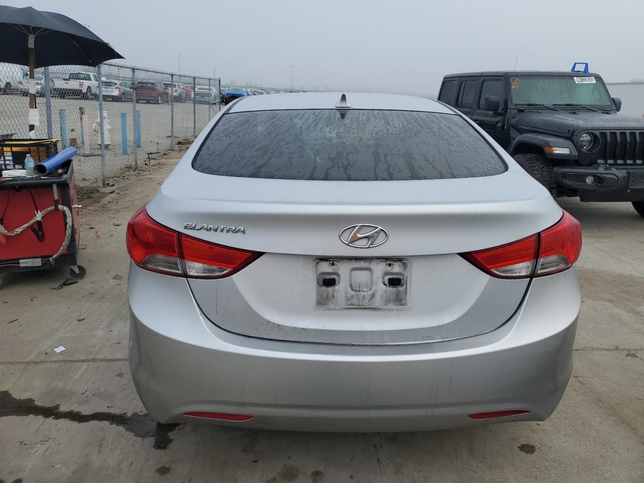 2012 Hyundai Elantra - Image 6