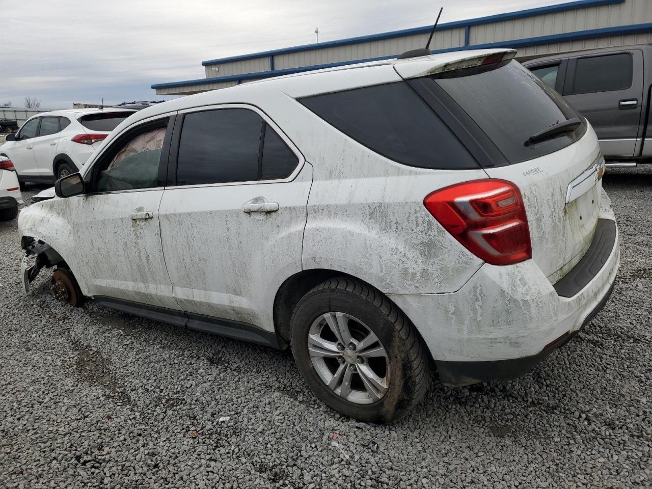 2016 Chevrolet Equinox - Image 2