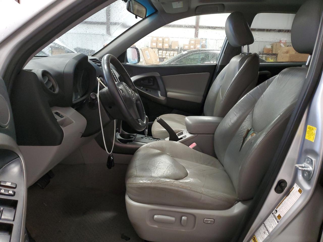 2011 Toyota RAV 4 - Image 7
