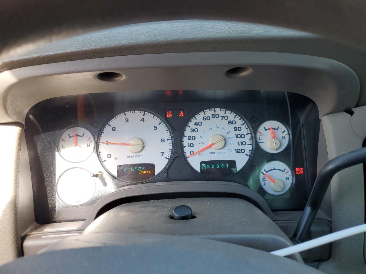 2004 Dodge RAM - Image 9