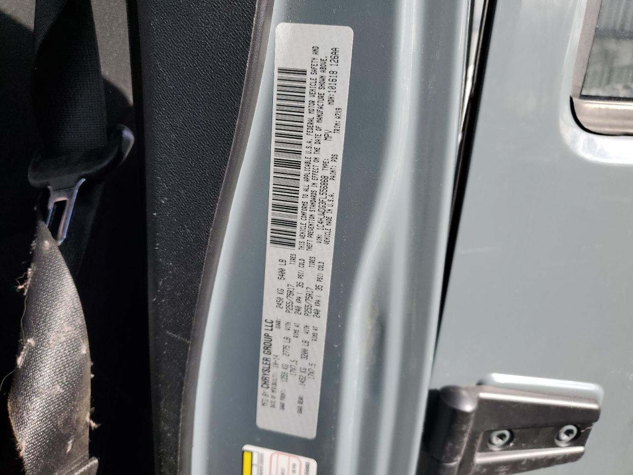 2015 Jeep Wrangler - Image 12