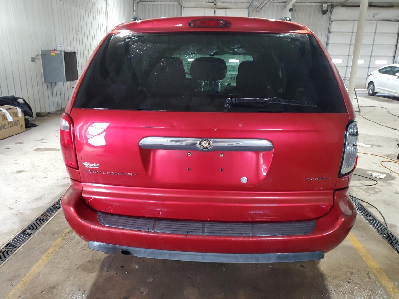 2006 Chrysler Town & Country - Image 6
