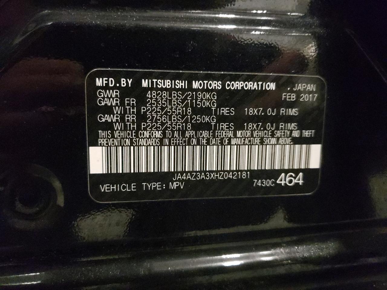 2017 Mitsubishi Outlander - Image 13