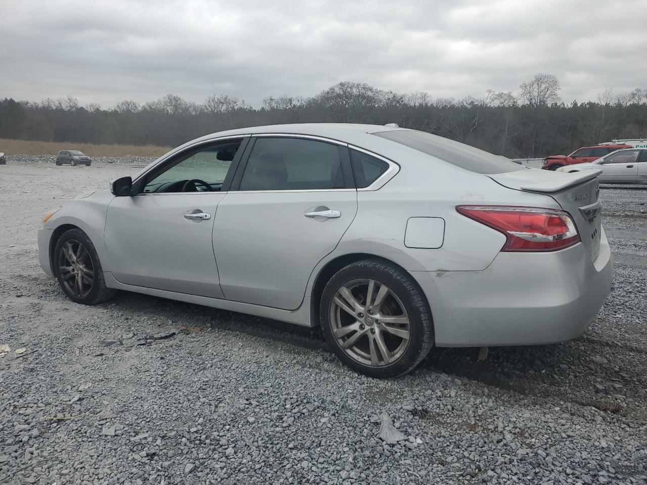 2013 Nissan Altima - Image 2