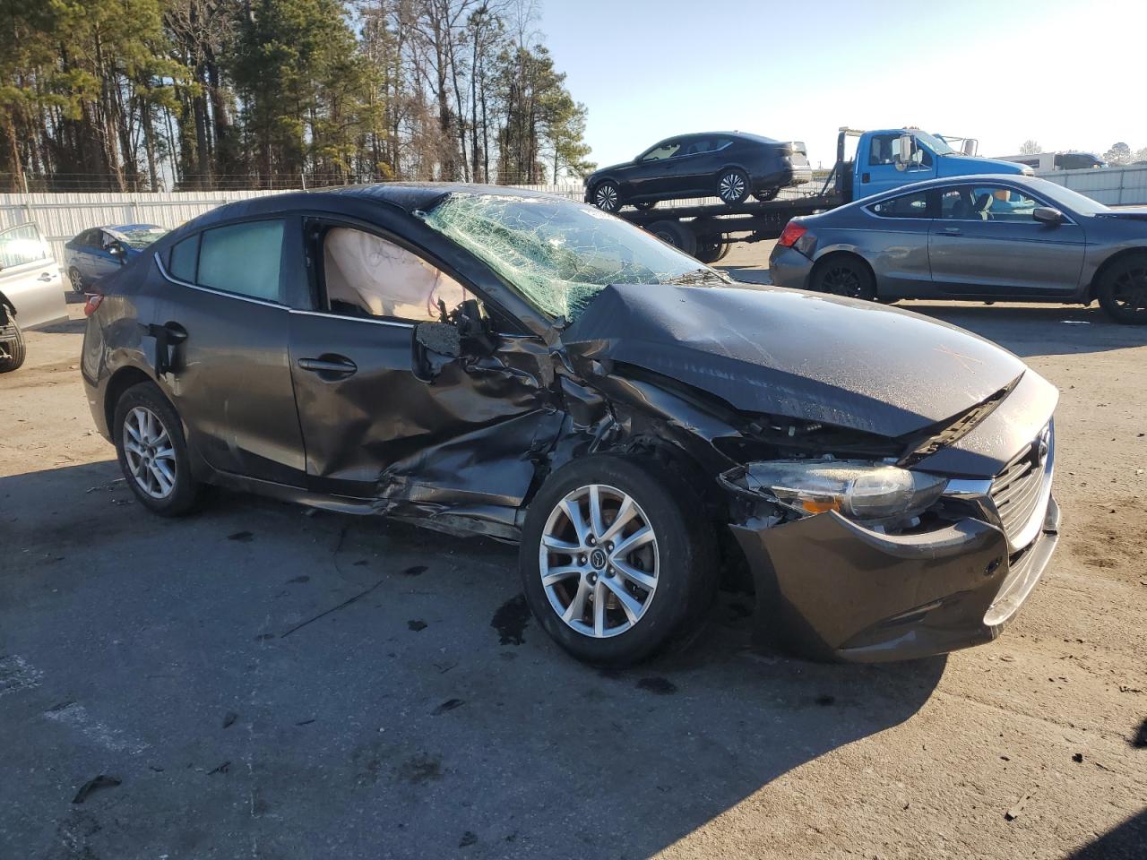 2018 Mazda 3 - Image 4