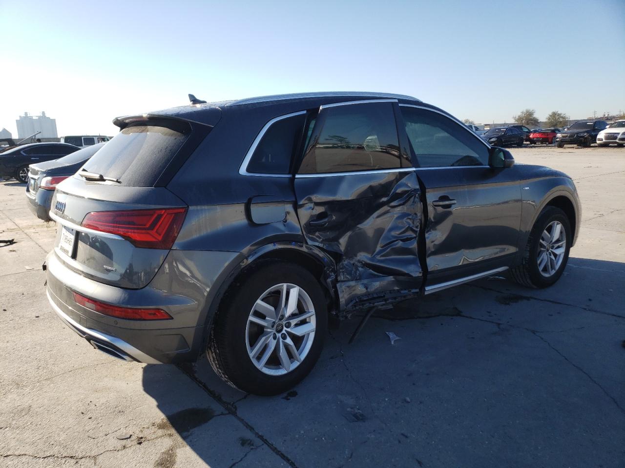2024 Audi Q5 - Image 3