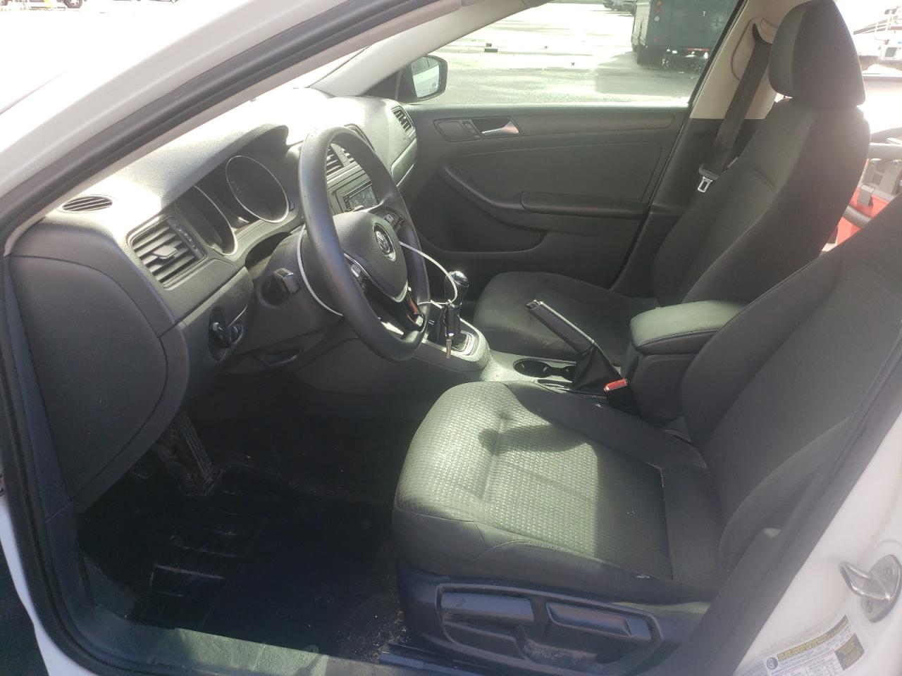 2015 Volkswagen Jetta - Image 7