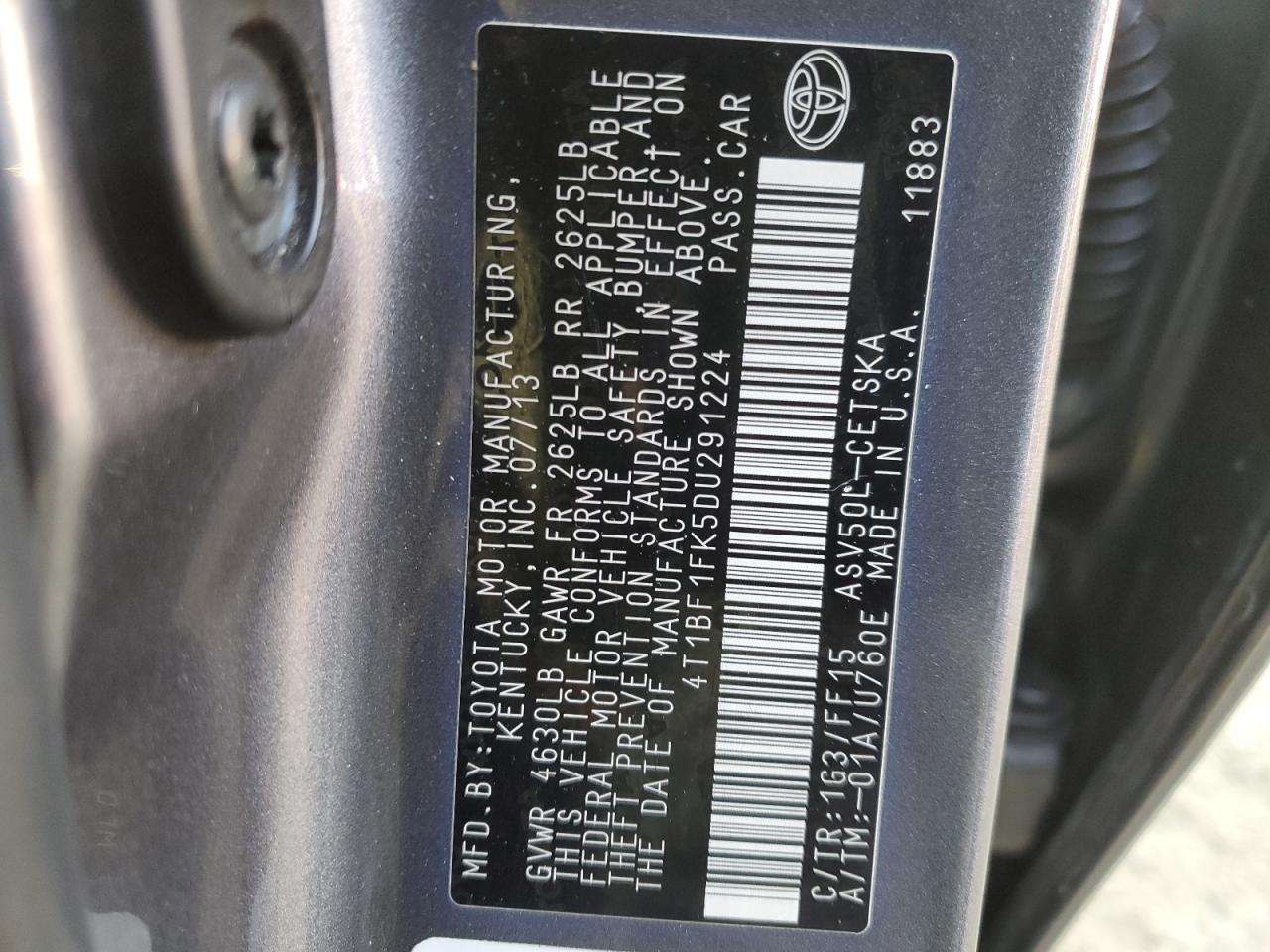 2013 Toyota Camry - Image 12