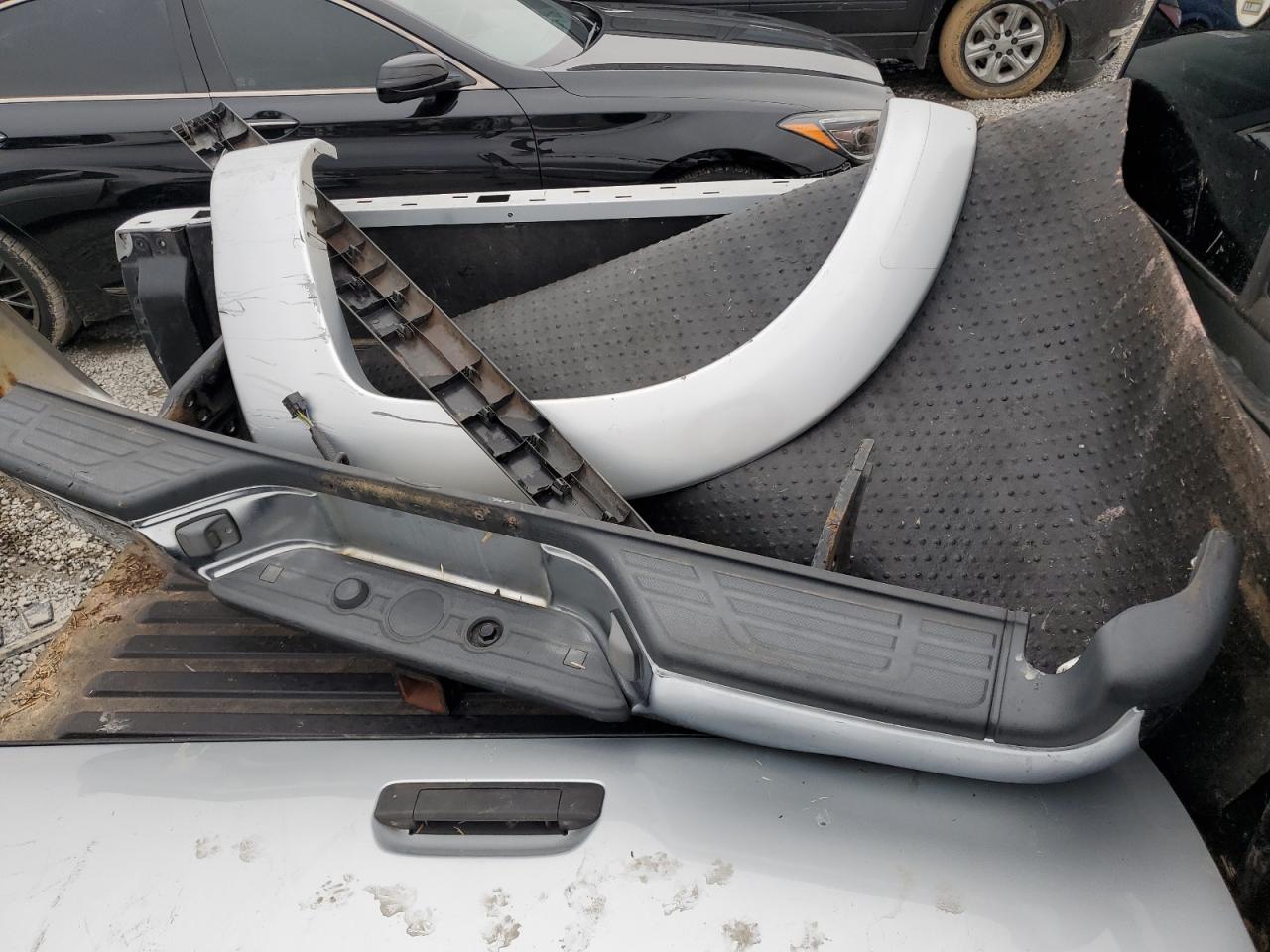2005 Toyota Tacoma - Image 12