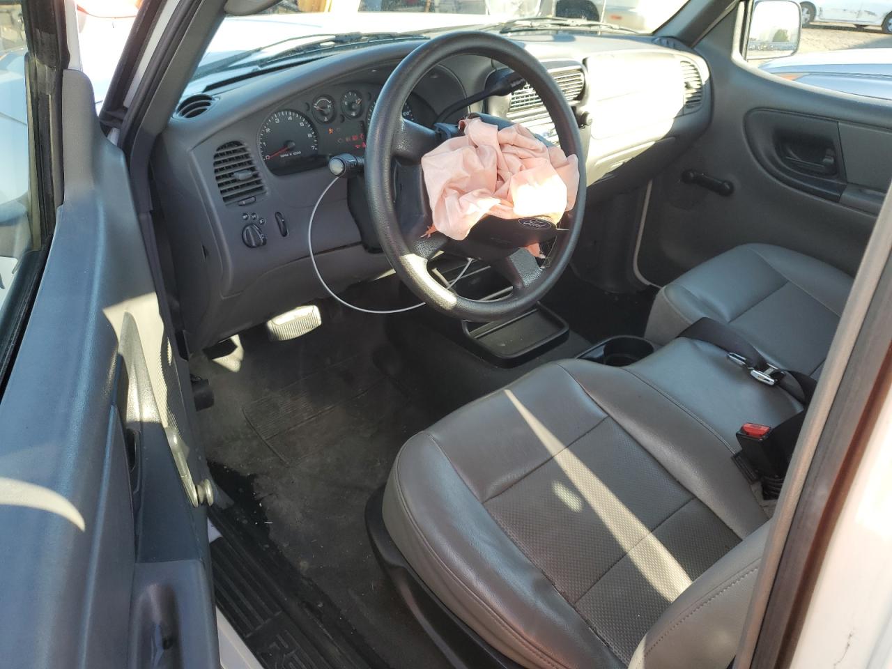 2005 Ford Ranger - Image 8