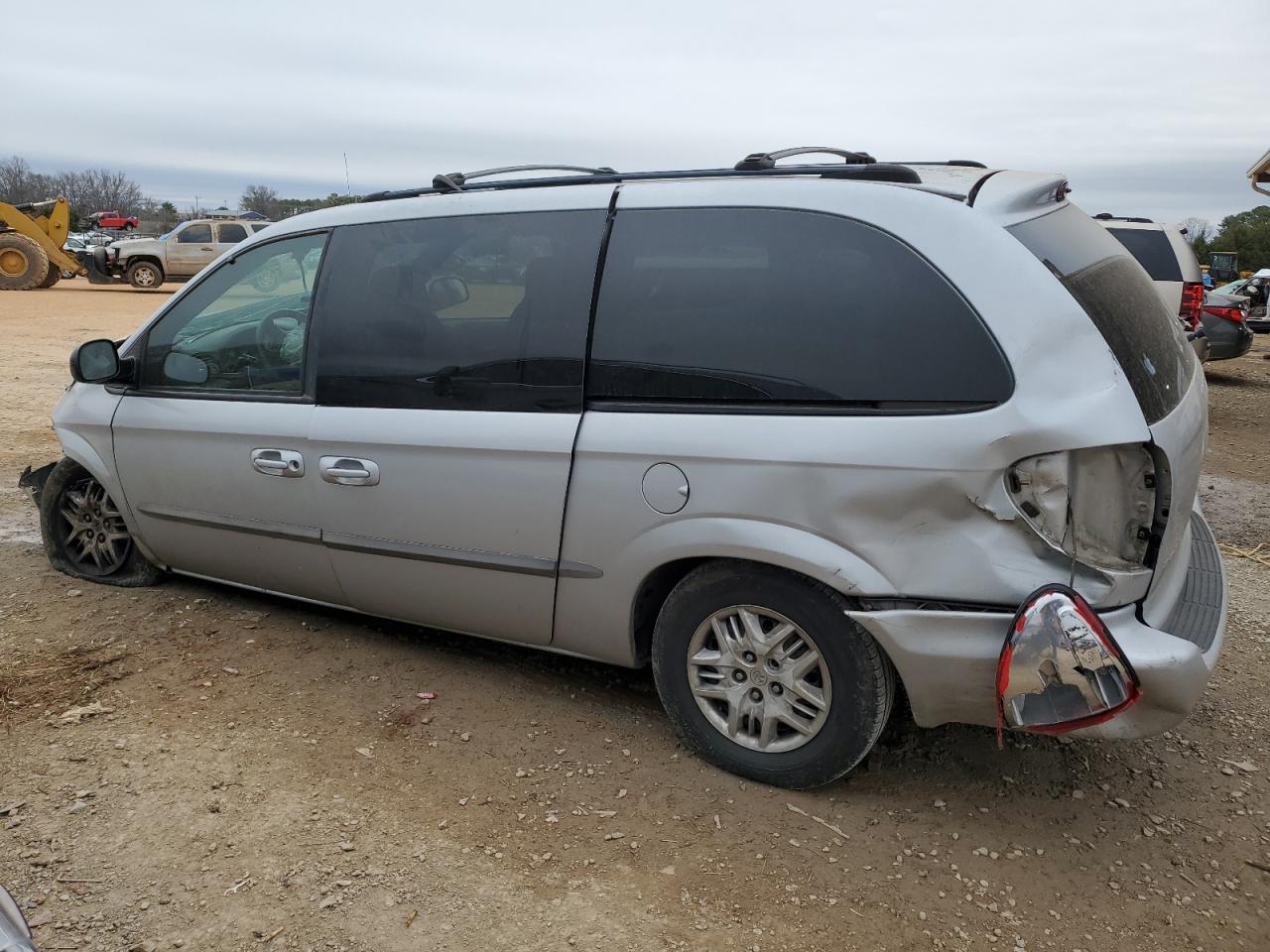 2002 Dodge Caravan - Image 2