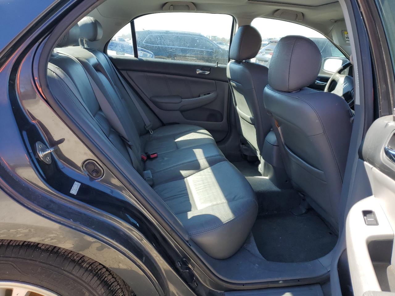 2007 Honda Accord - Image 10