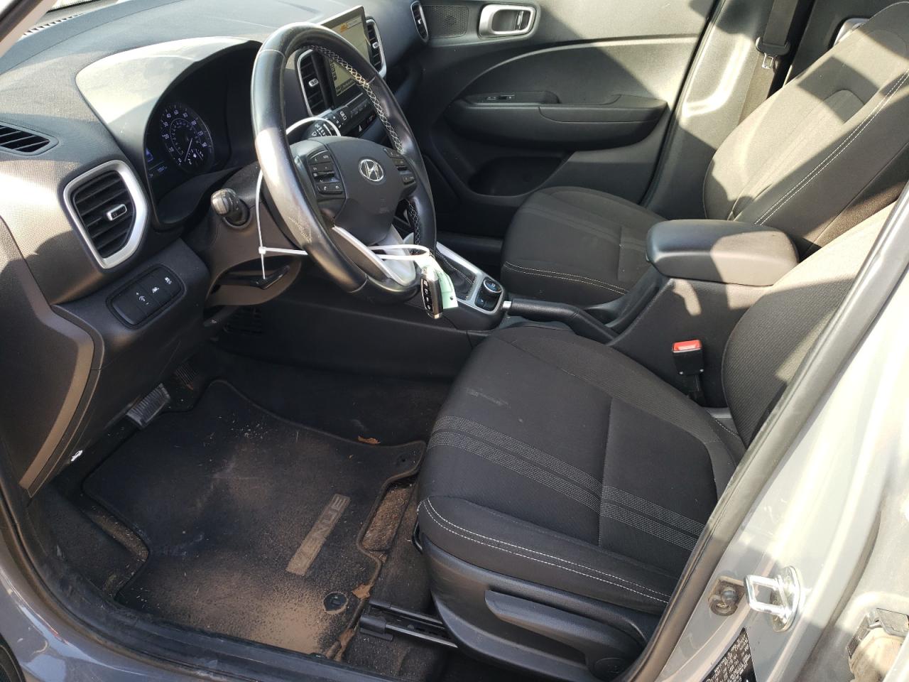 2020 Hyundai Venue - Image 7