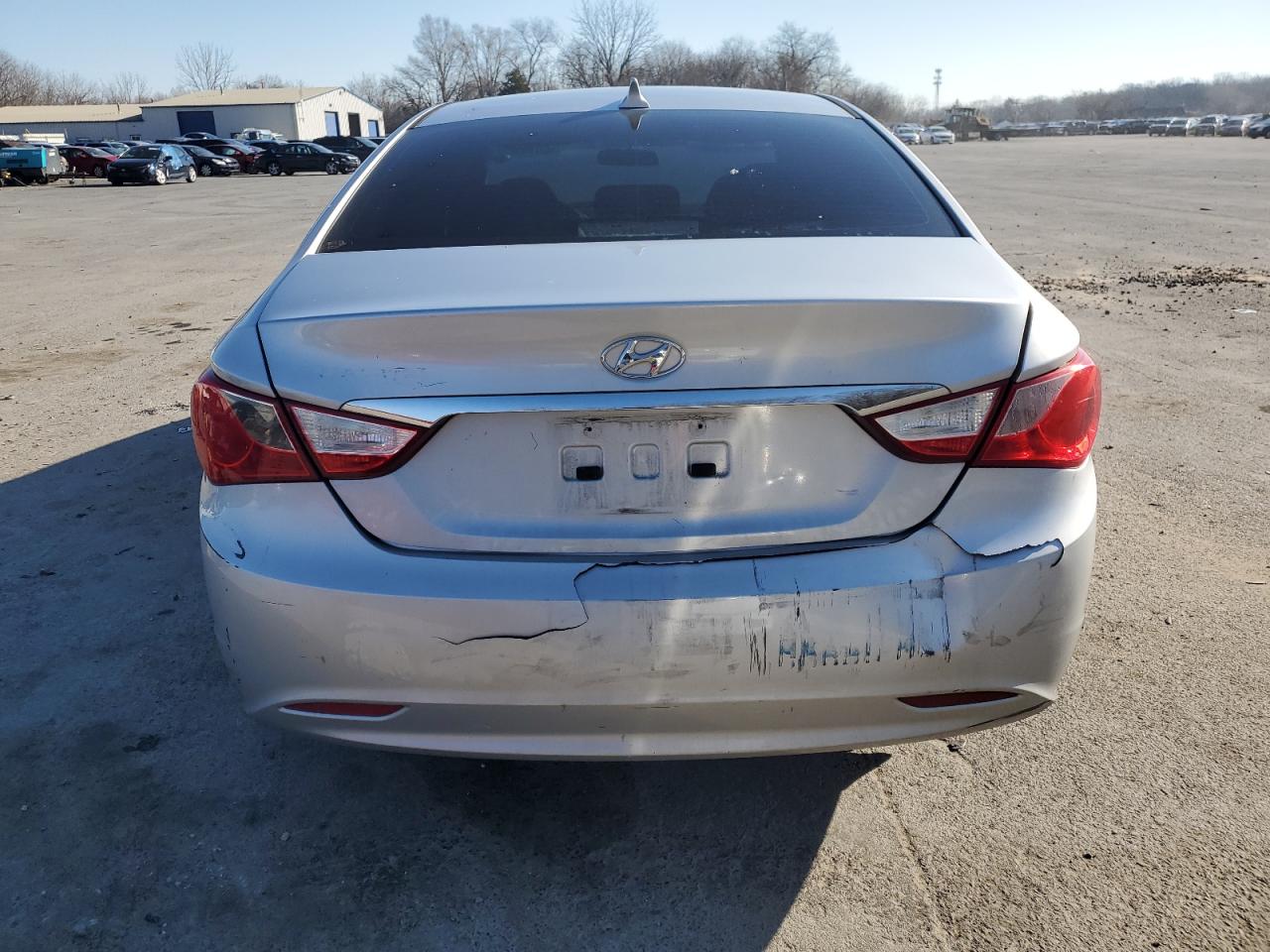 2011 Hyundai Sonata - Image 6