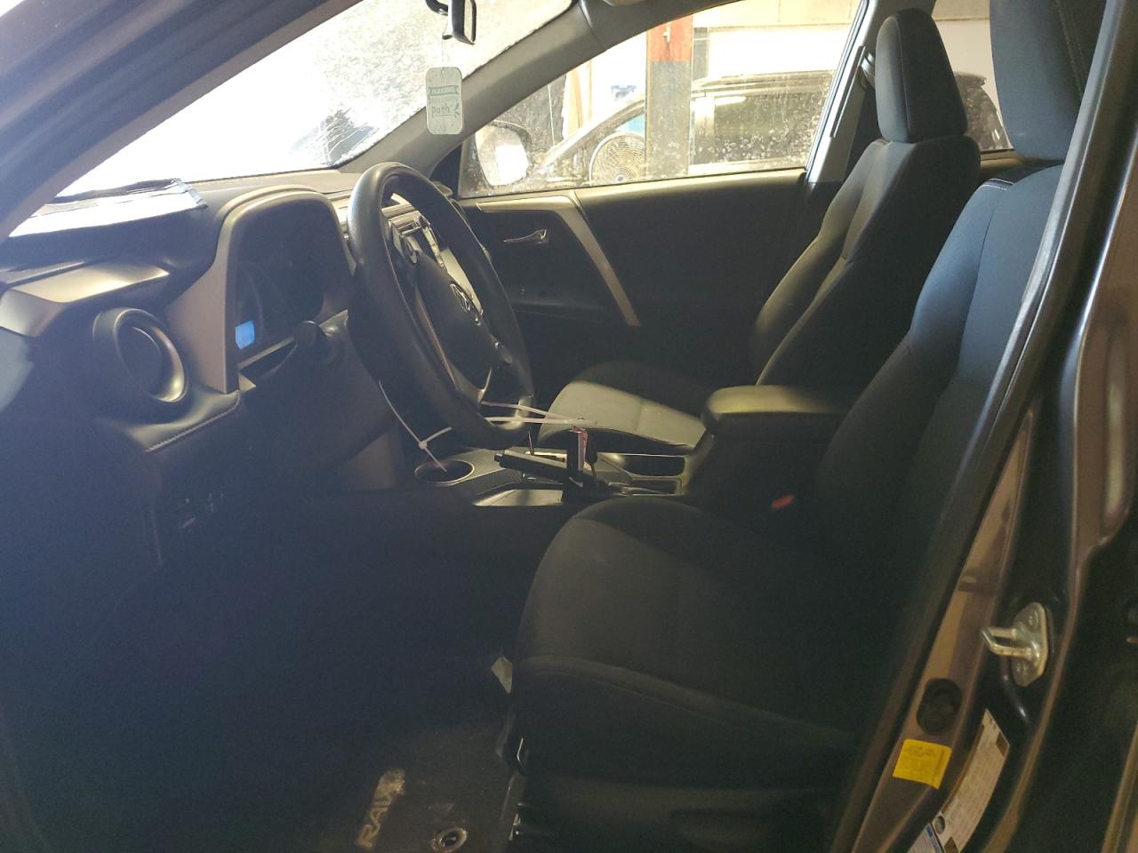 2014 Toyota RAV 4 - Image 7