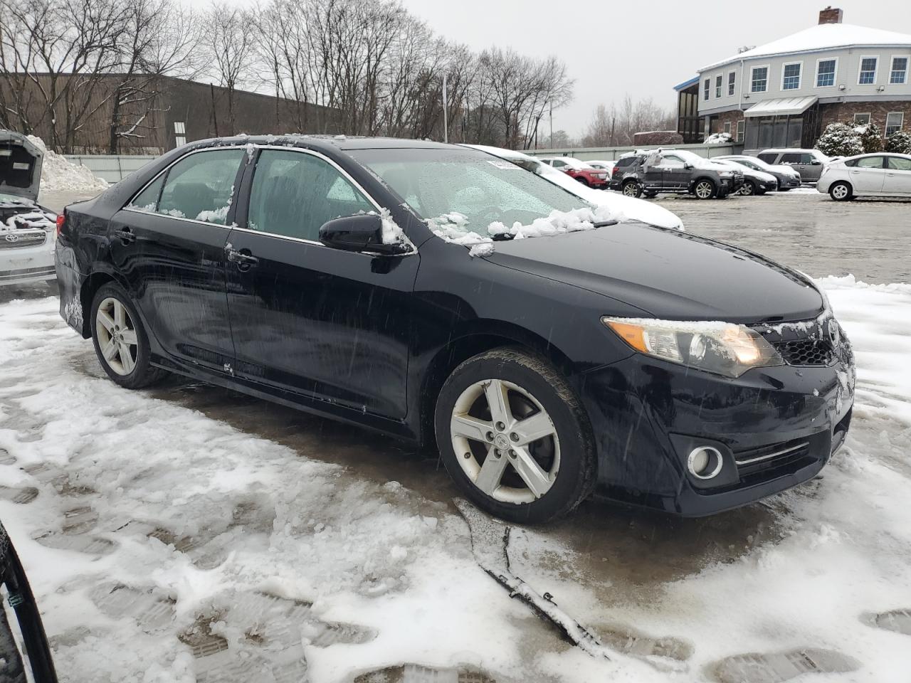 2013 Toyota Camry - Image 4