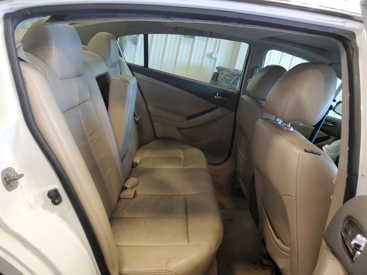 2012 Nissan Altima - Image 10
