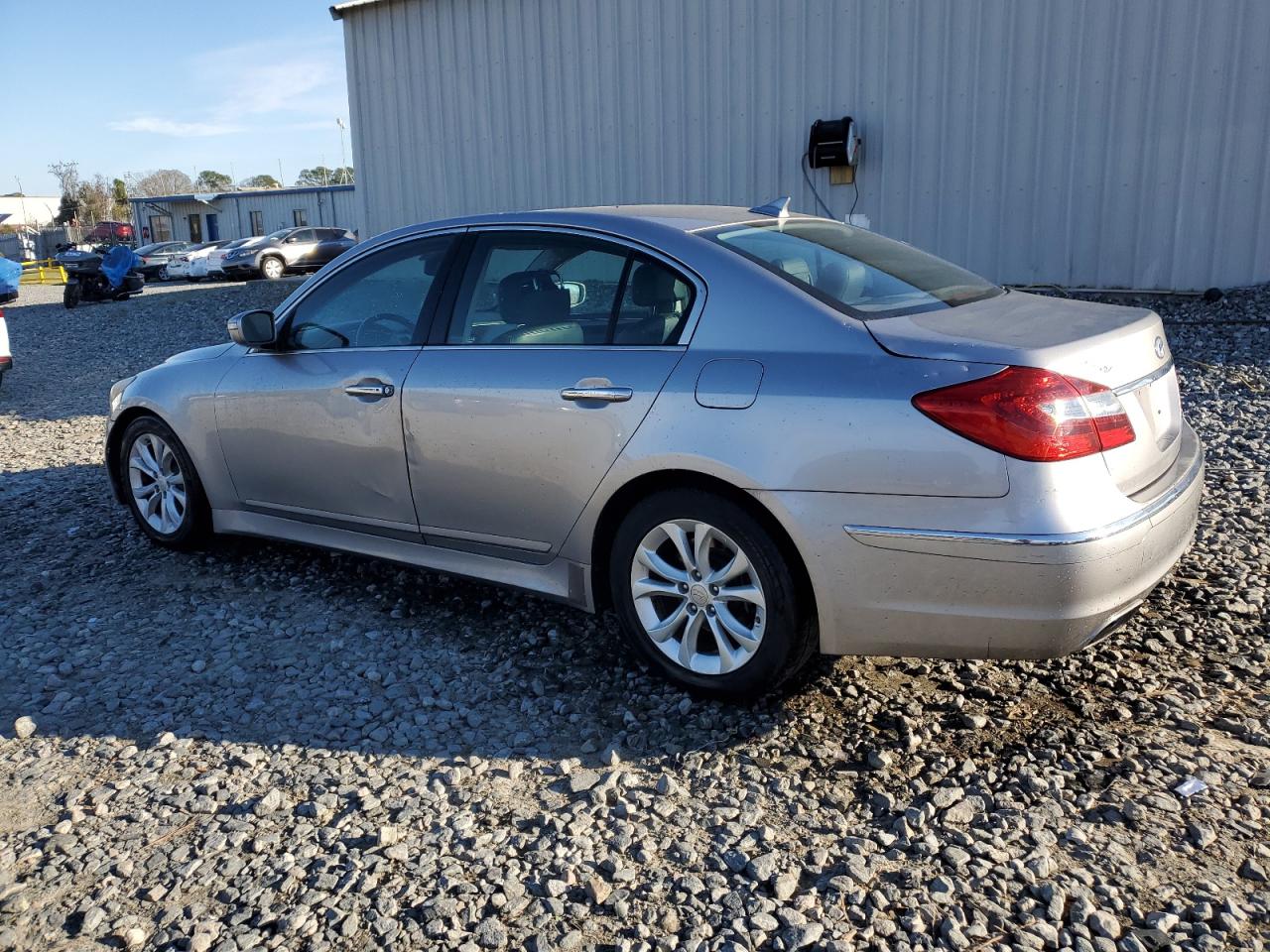 2013 Hyundai Genesis - Image 2
