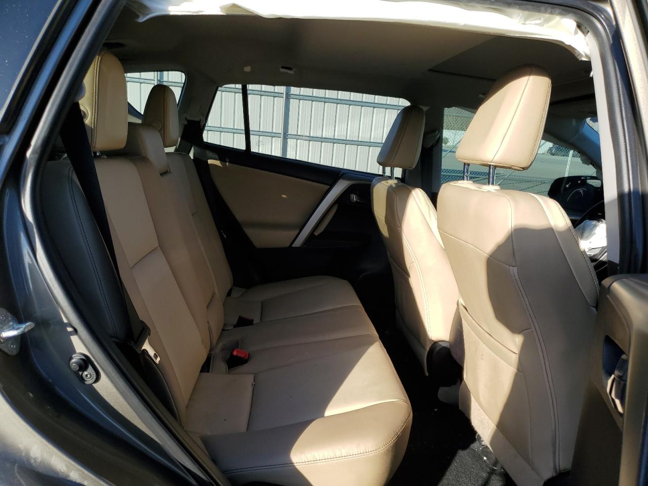2014 Toyota RAV 4 - Image 12