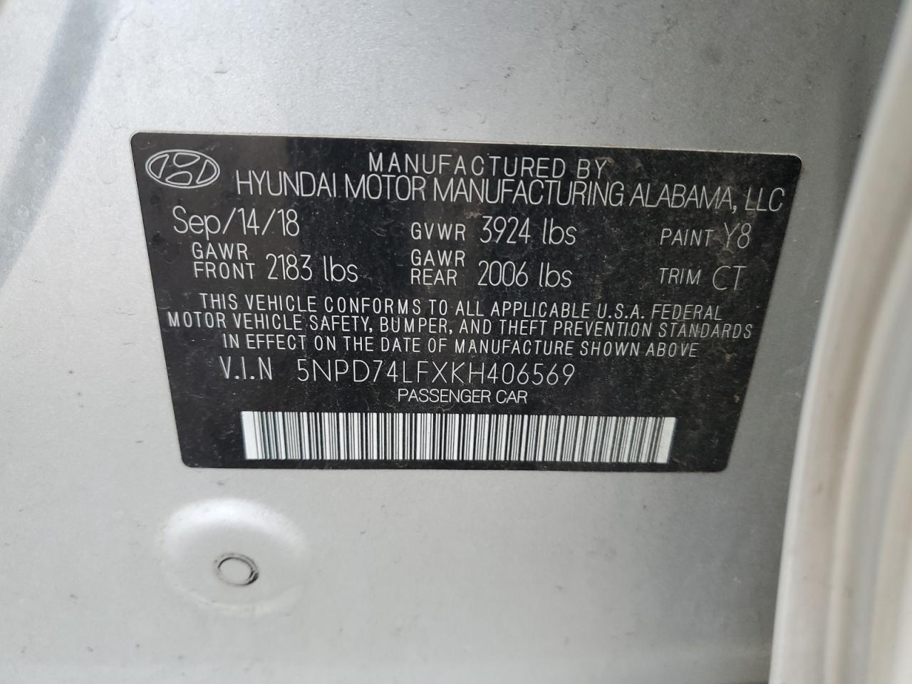 2019 Hyundai Elantra - Image 12