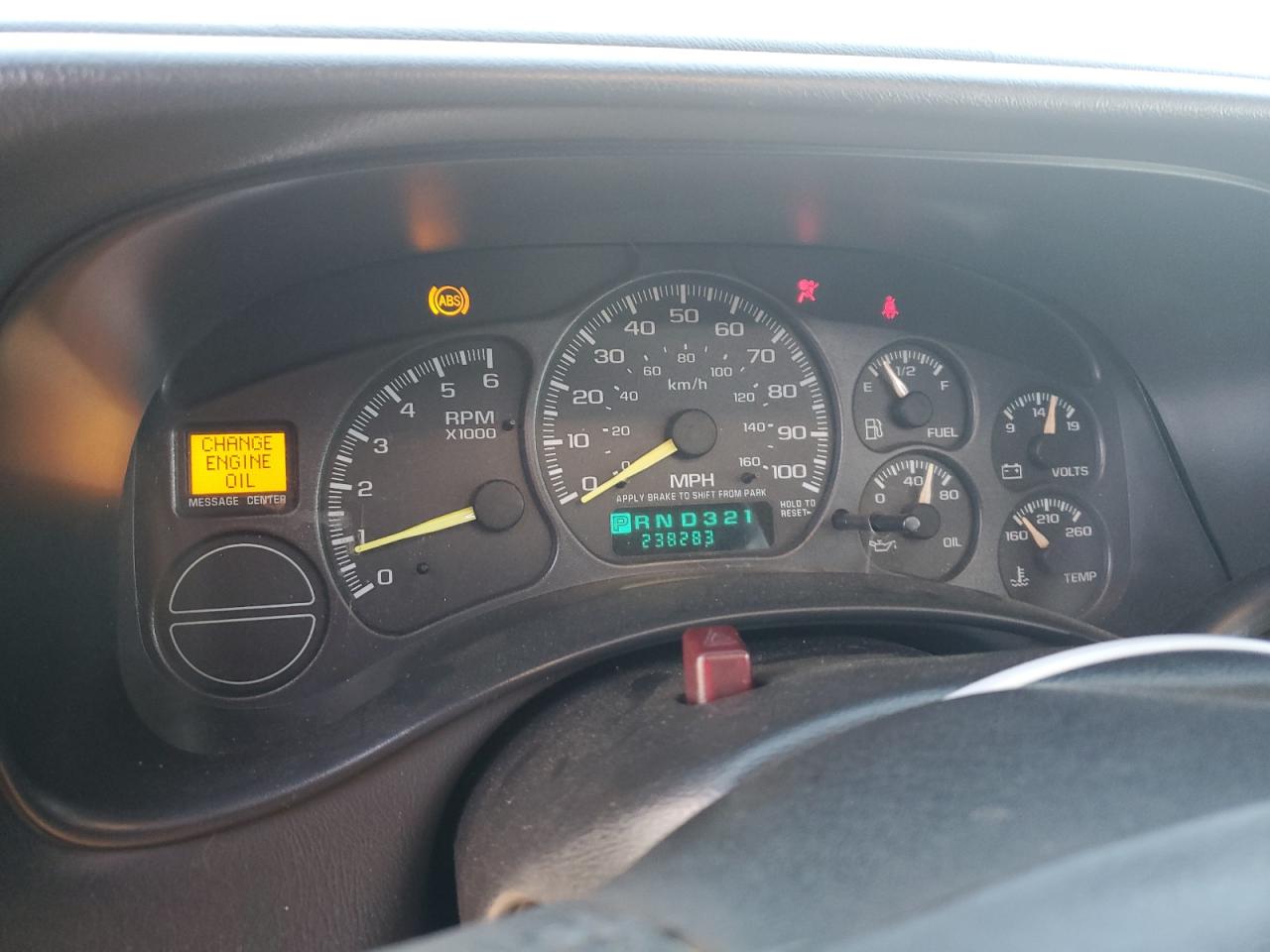 2001 Chevrolet Tahoe - Image 9