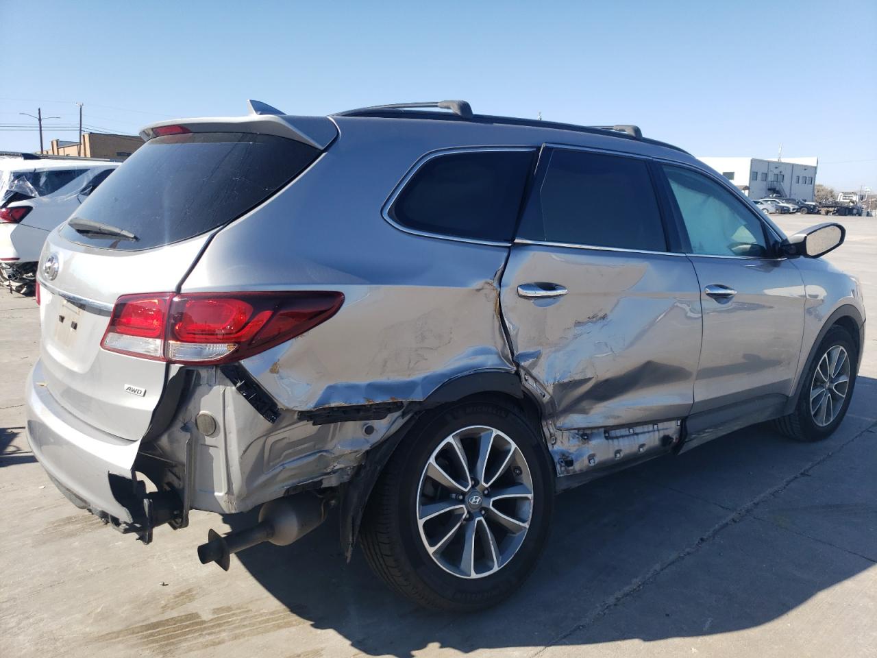 2018 Hyundai Santa Fe - Image 3
