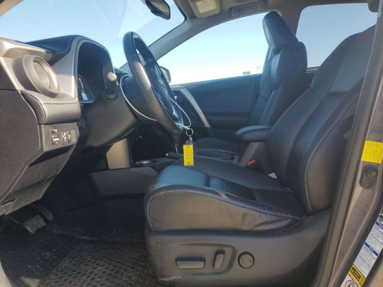 2014 Toyota RAV 4 - Image 7