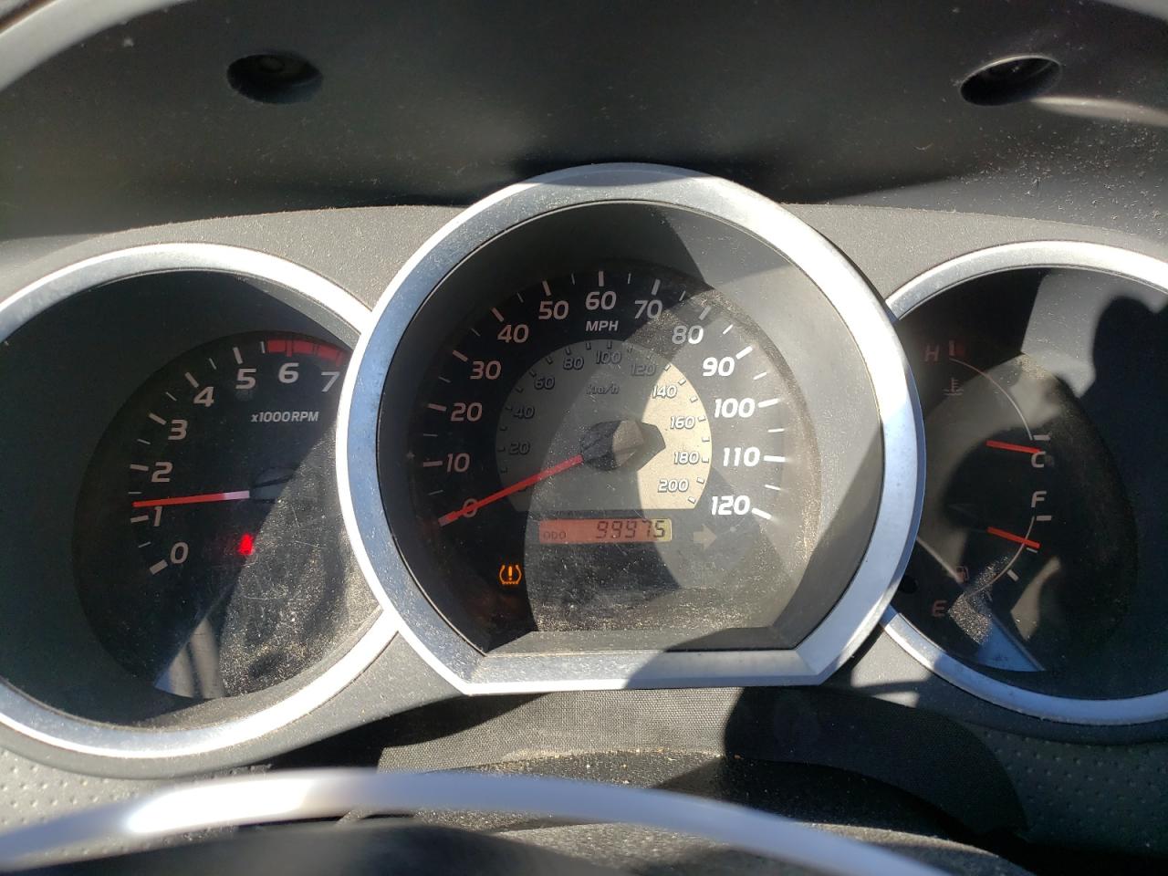 2010 Toyota Tacoma - Image 9