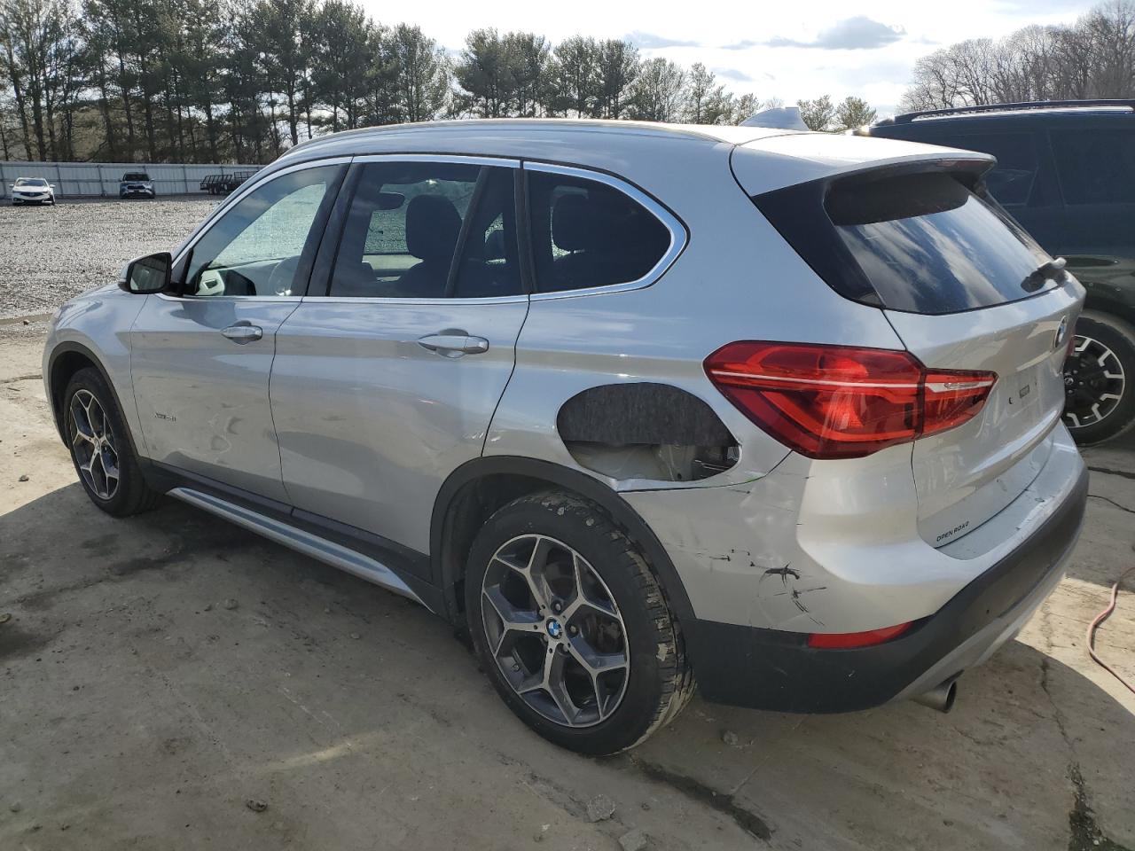 2016 BMW X1 - Image 2