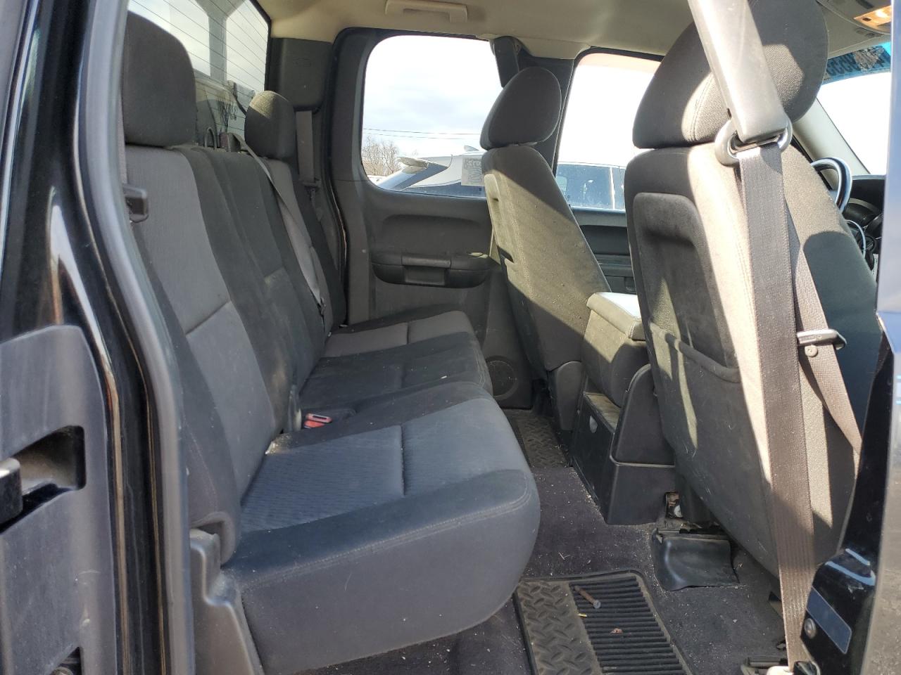 2010 Chevrolet Silverado - Image 10
