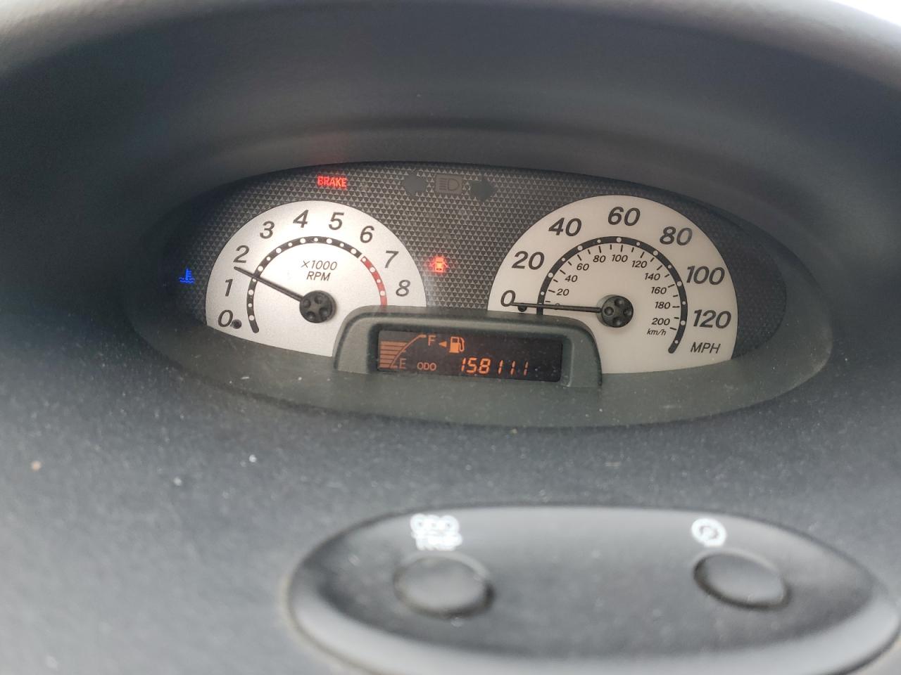 2003 Toyota Echo - Image 9