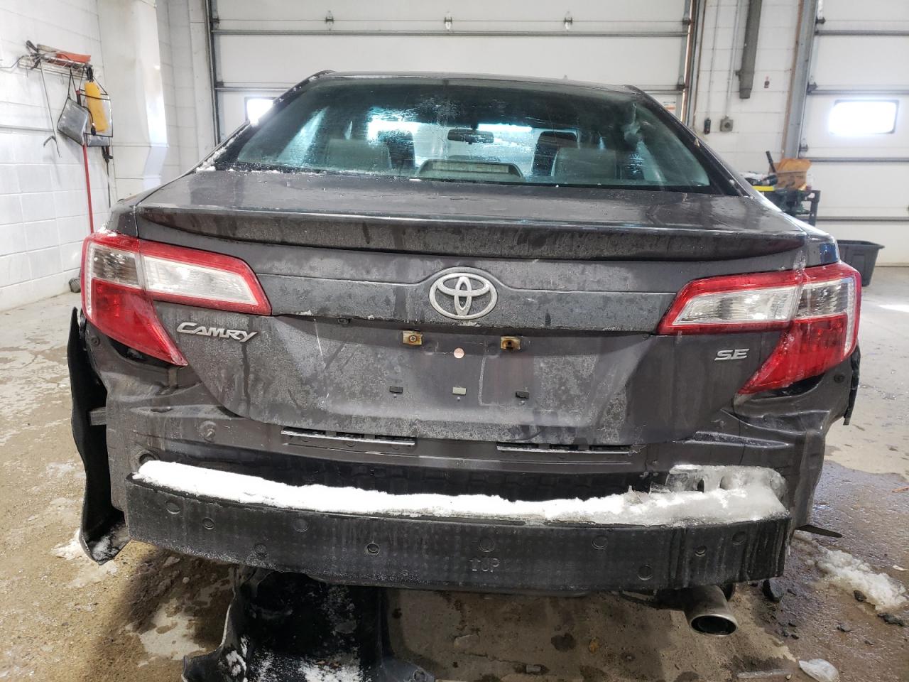 2014 Toyota Camry - Image 6