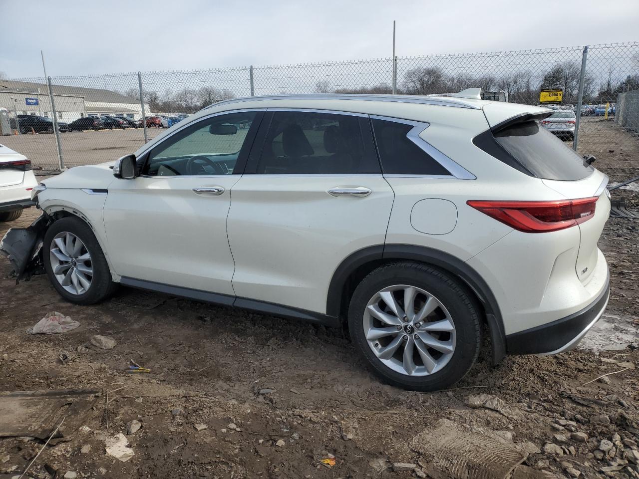2019 Infiniti QX50 - Image 2
