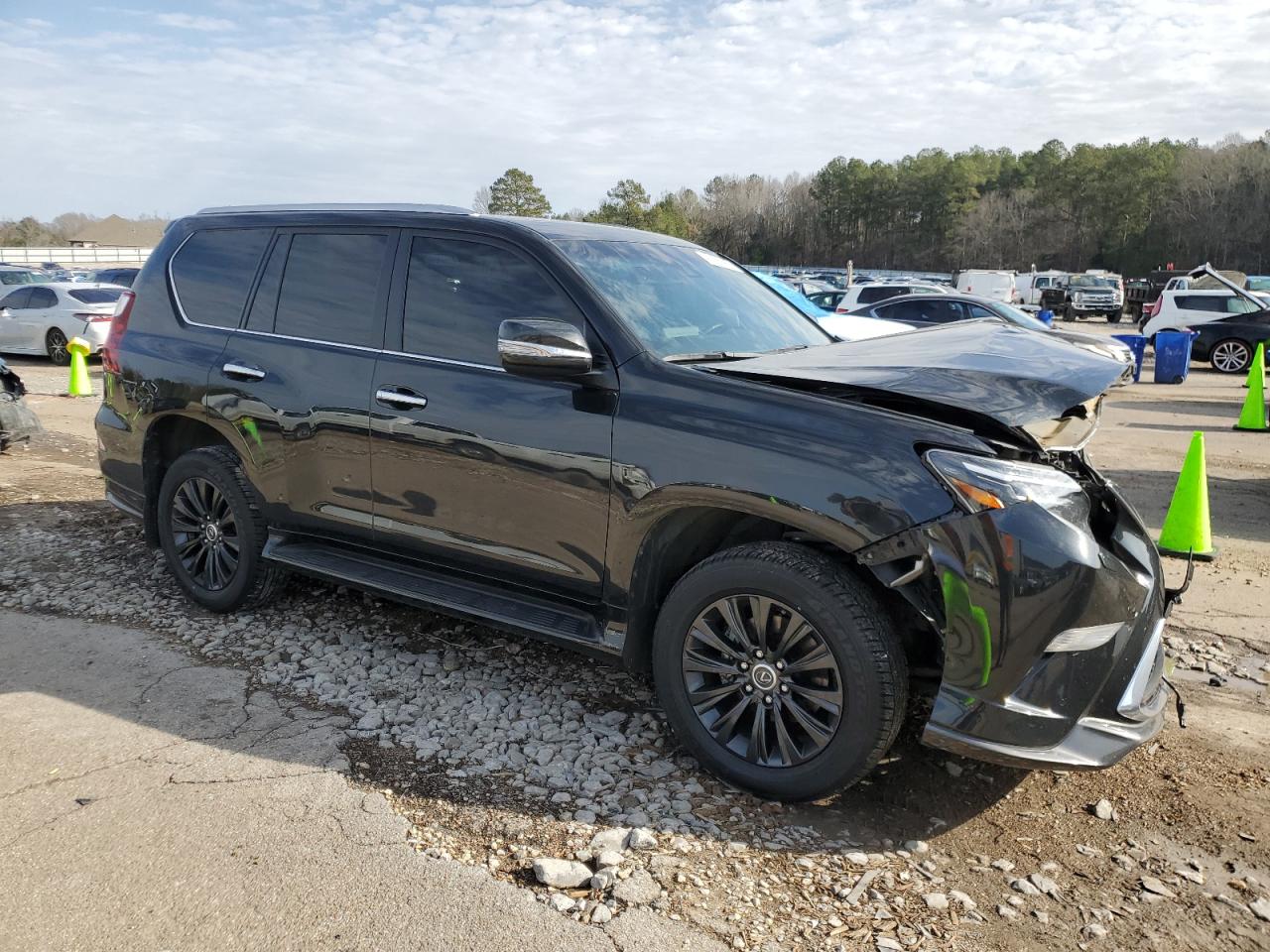 2022 Lexus GX - Image 4