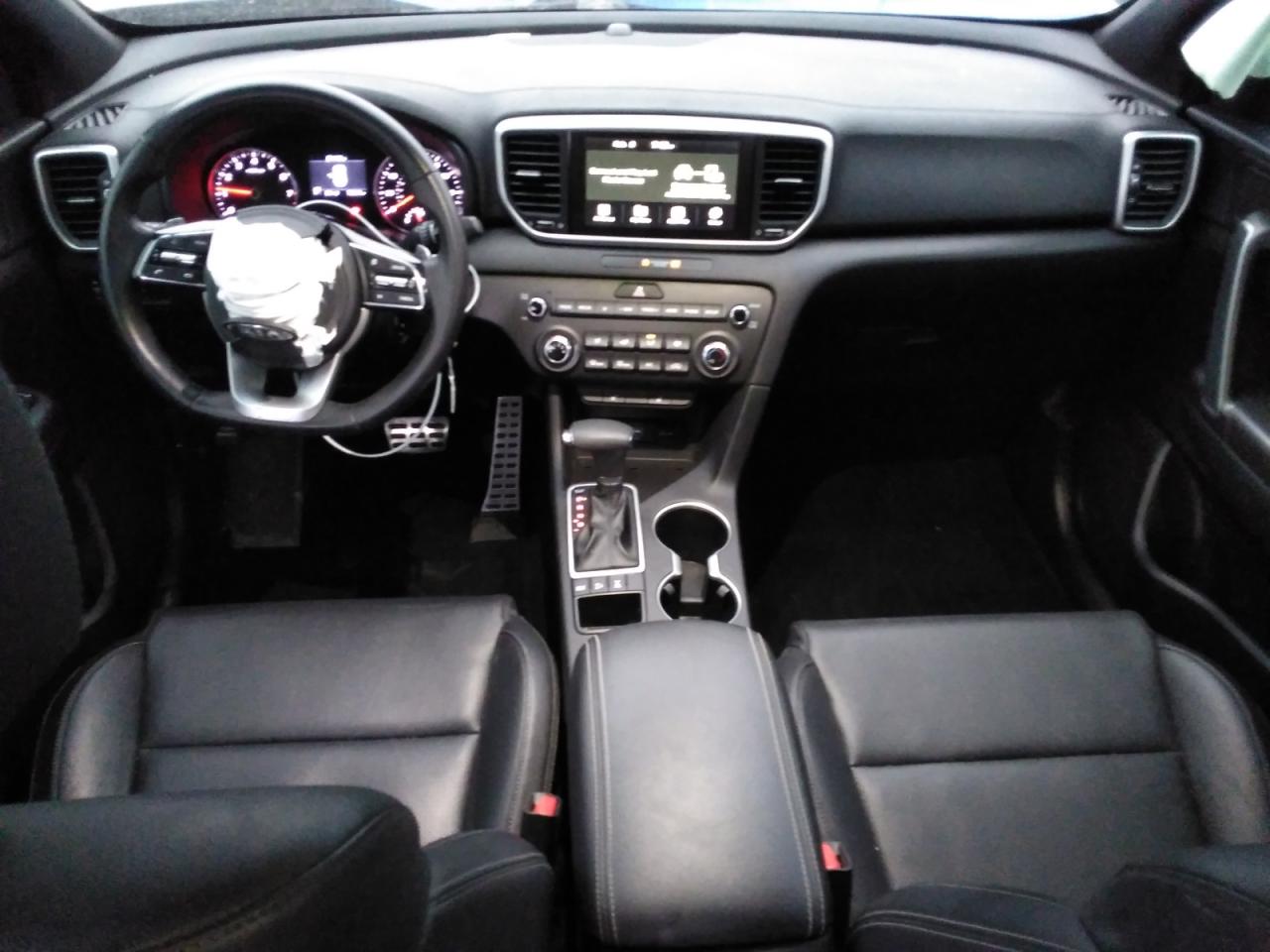2022 Kia Sportage - Image 8