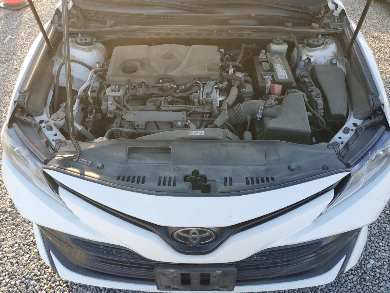 2018 Toyota Camry - Image 11