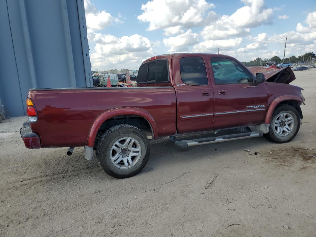 2004 Toyota Tundra - Image 3