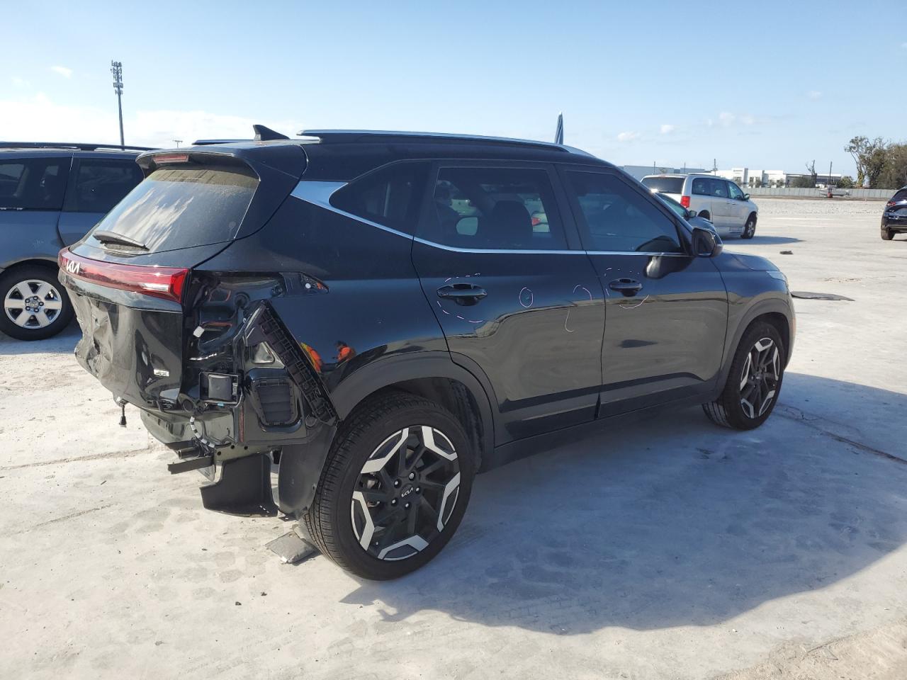 2024 Kia Seltos - Image 3
