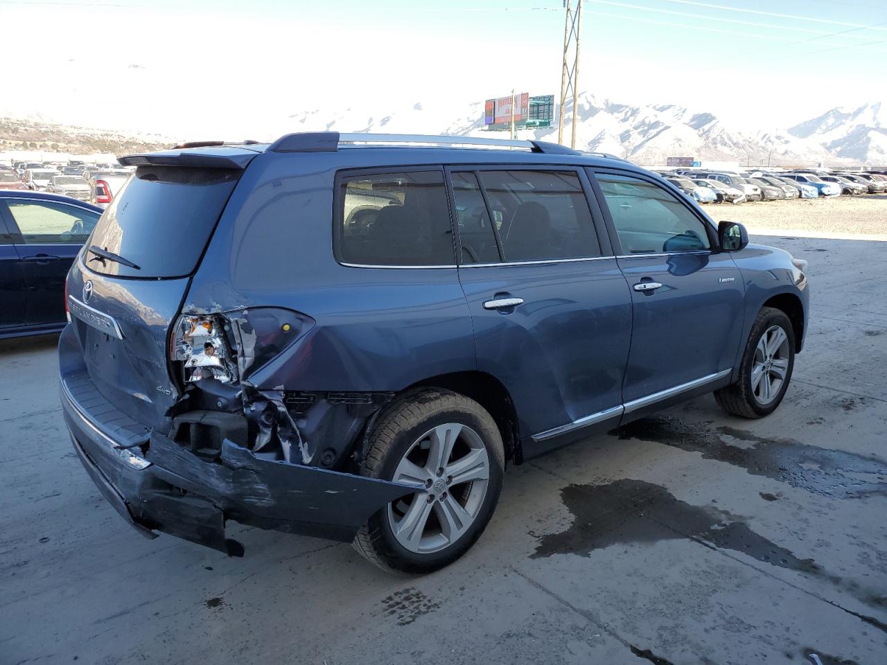 2013 Toyota Highlander - Image 3