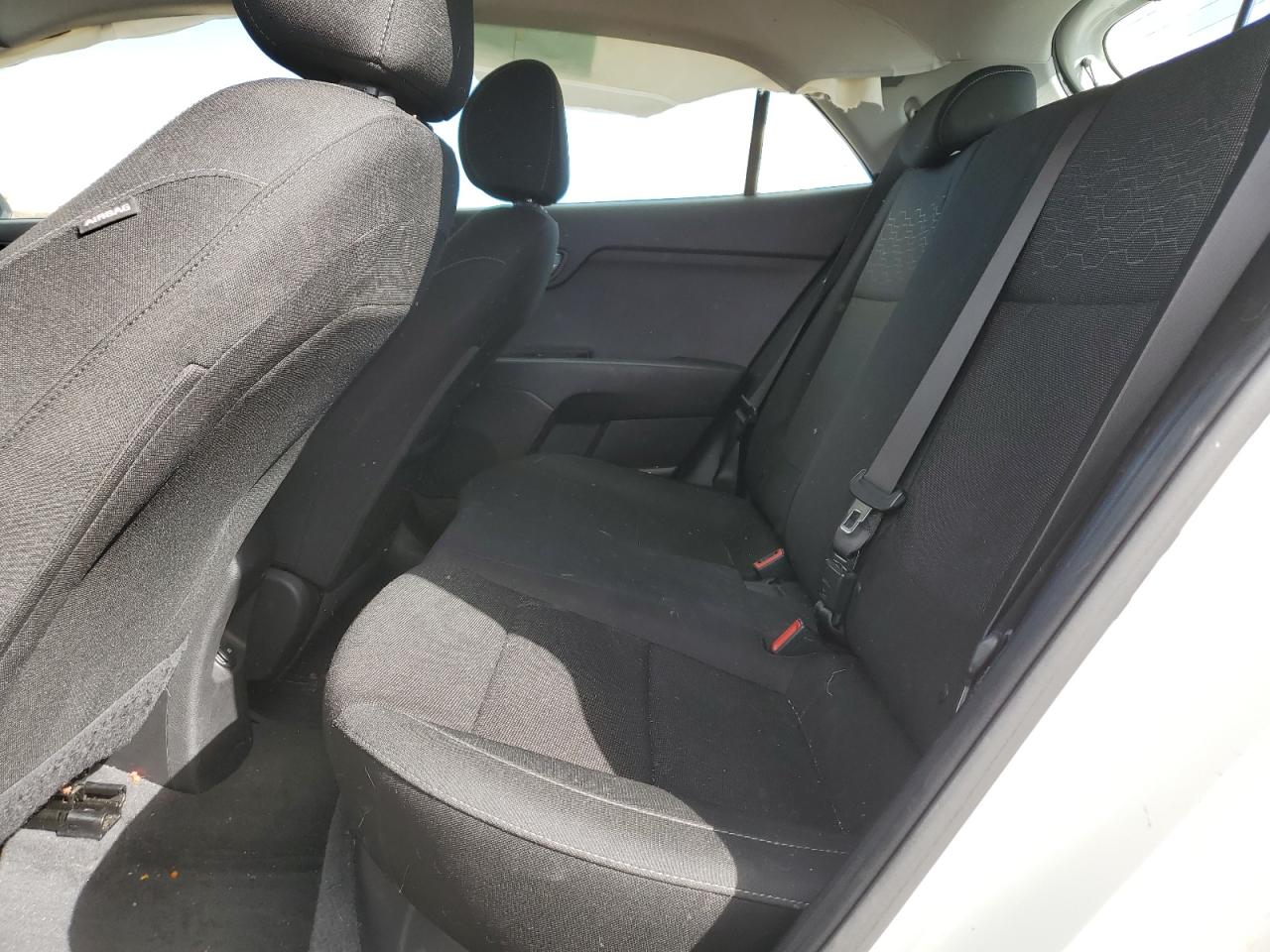 2018 Kia Rio - Image 10