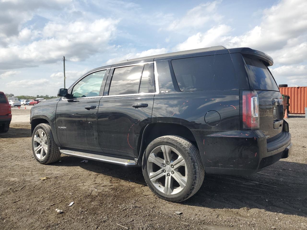 2018 GMC Yukon - Image 2