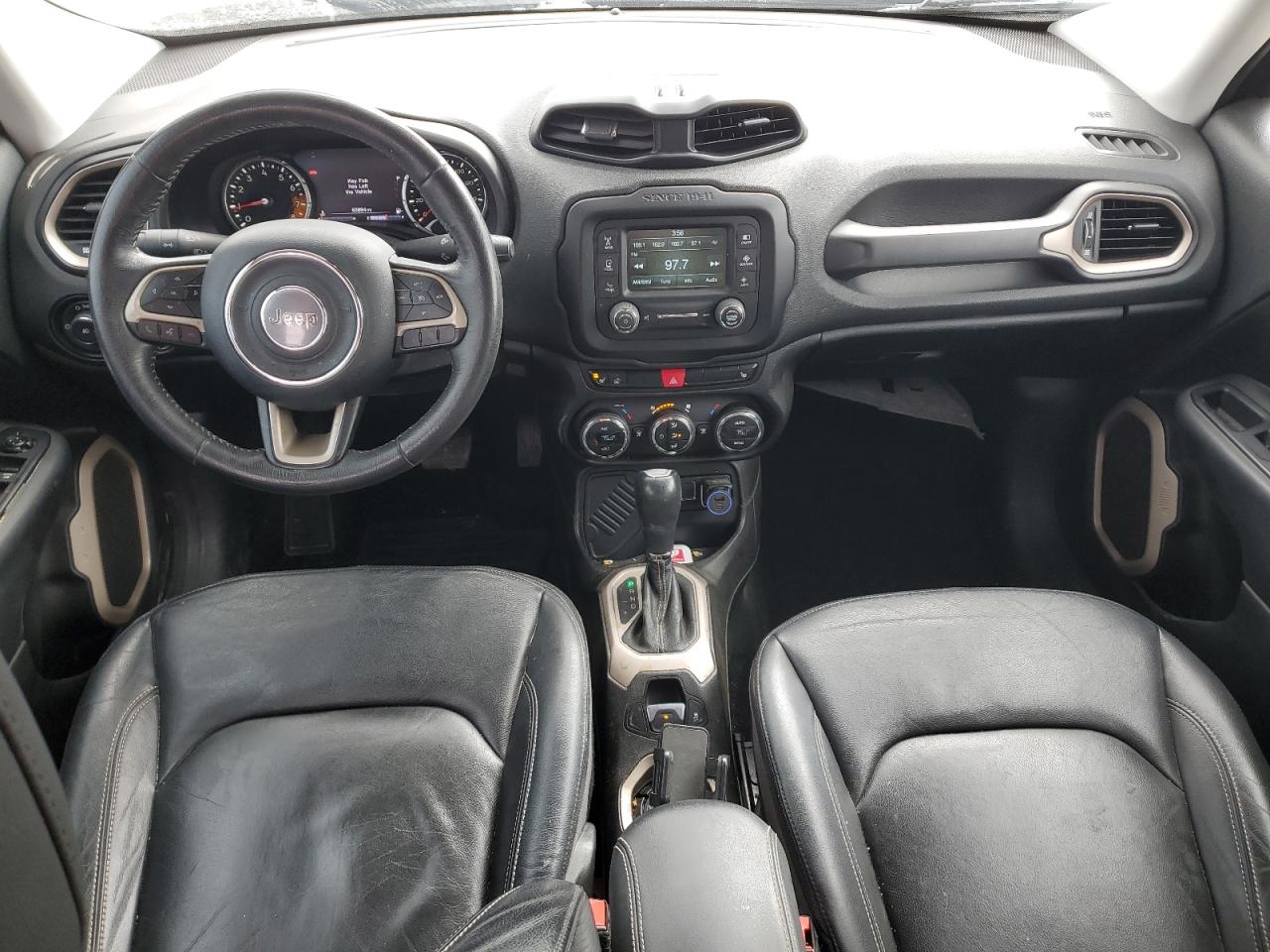 2016 Jeep Renegade - Image 8