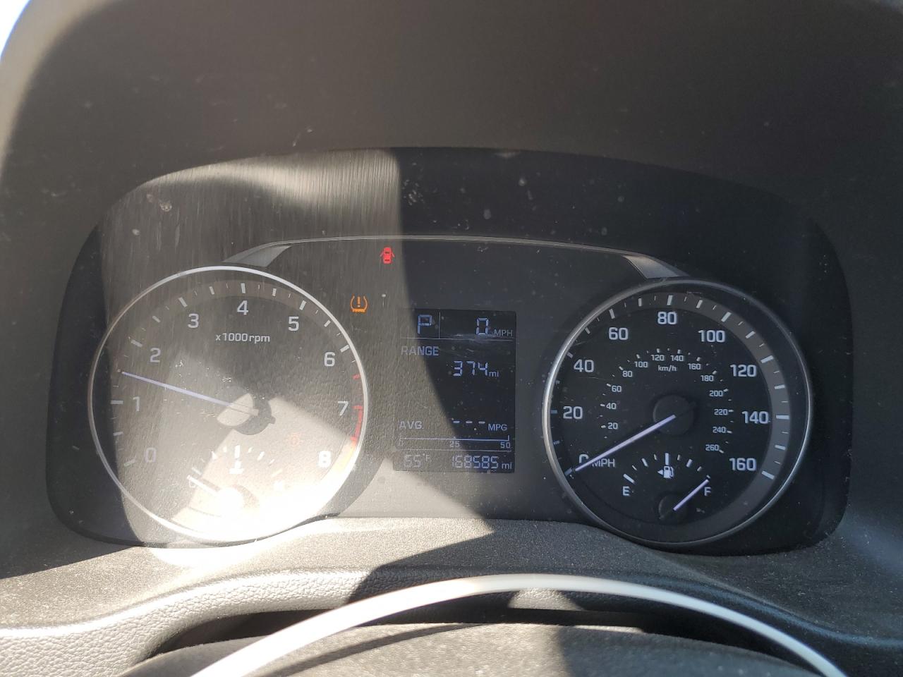 2017 Hyundai Elantra - Image 9