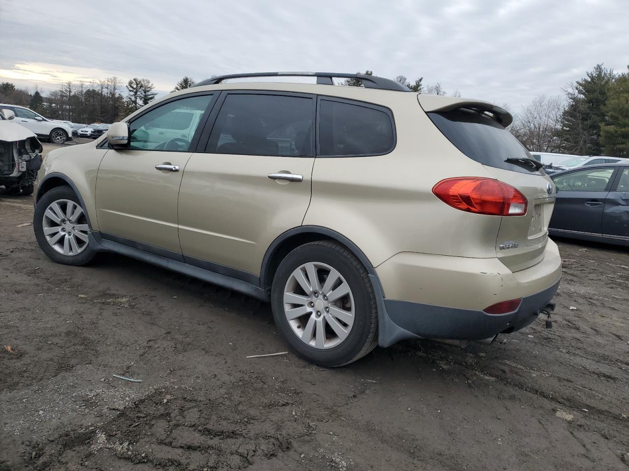2008 Subaru Tribeca - Image 2
