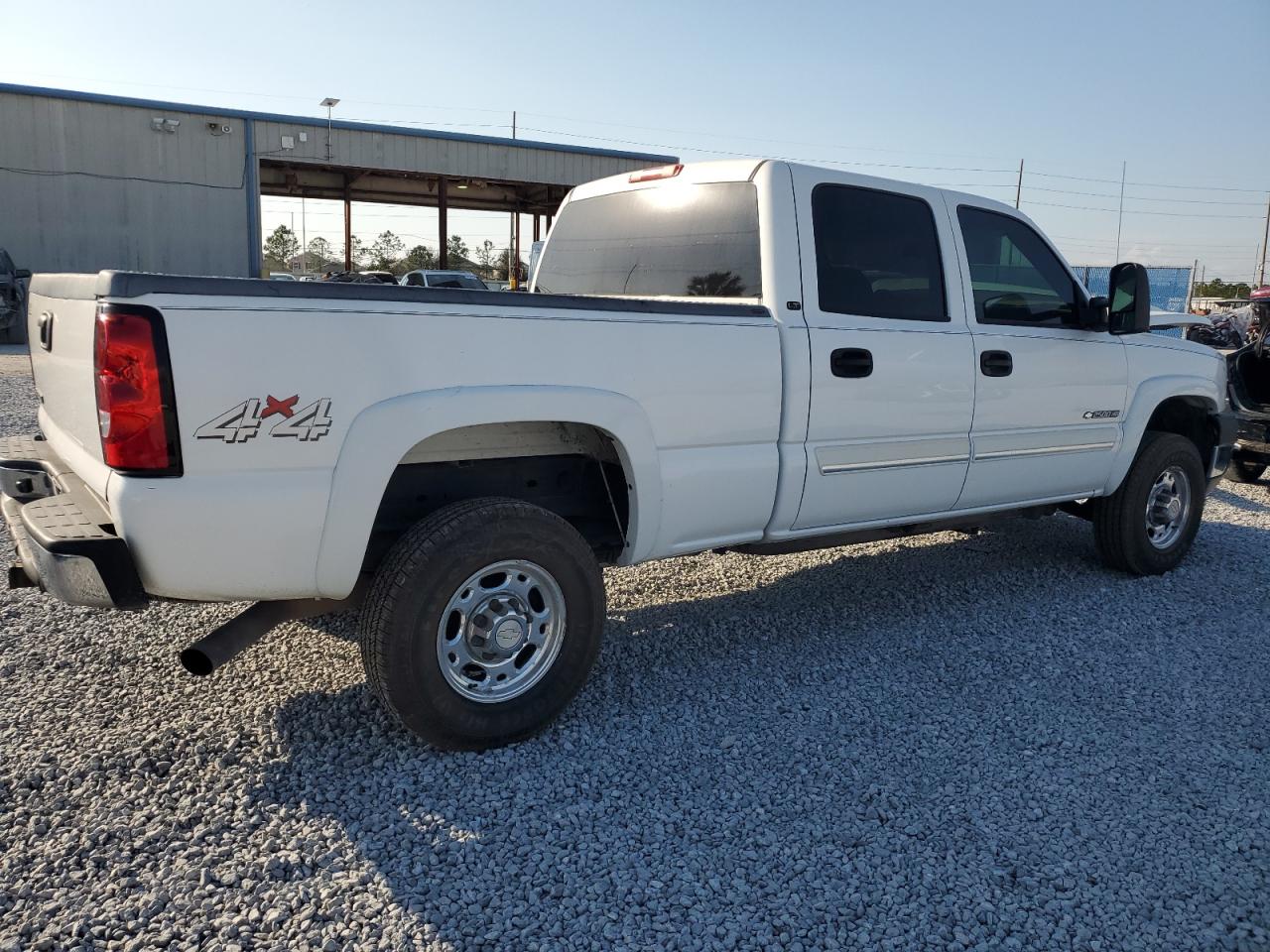 2006 Chevrolet Silverado - Image 3