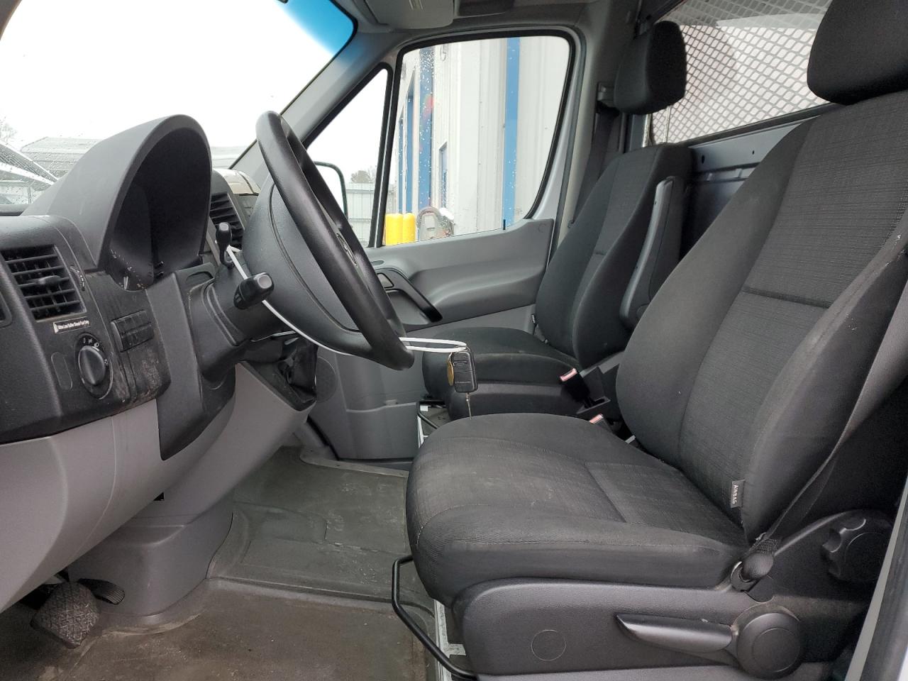 2016 Mercedes-Benz Sprinter - Image 7